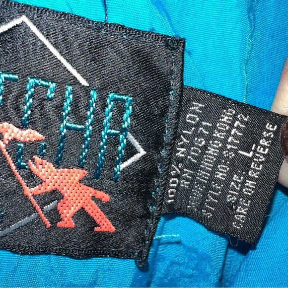 Gotcha Vintage 90’s Windbreaker With Zipper Kangaroo Pocket Men’s Size Large - Picture 10 of 16